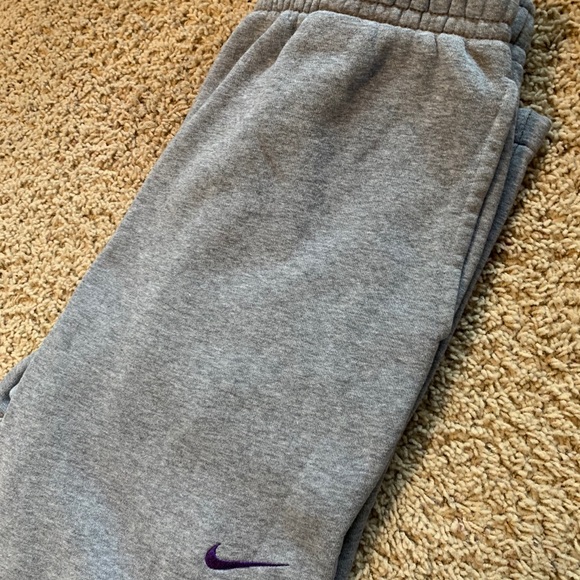 Nike sweats - Picture 2 of 7